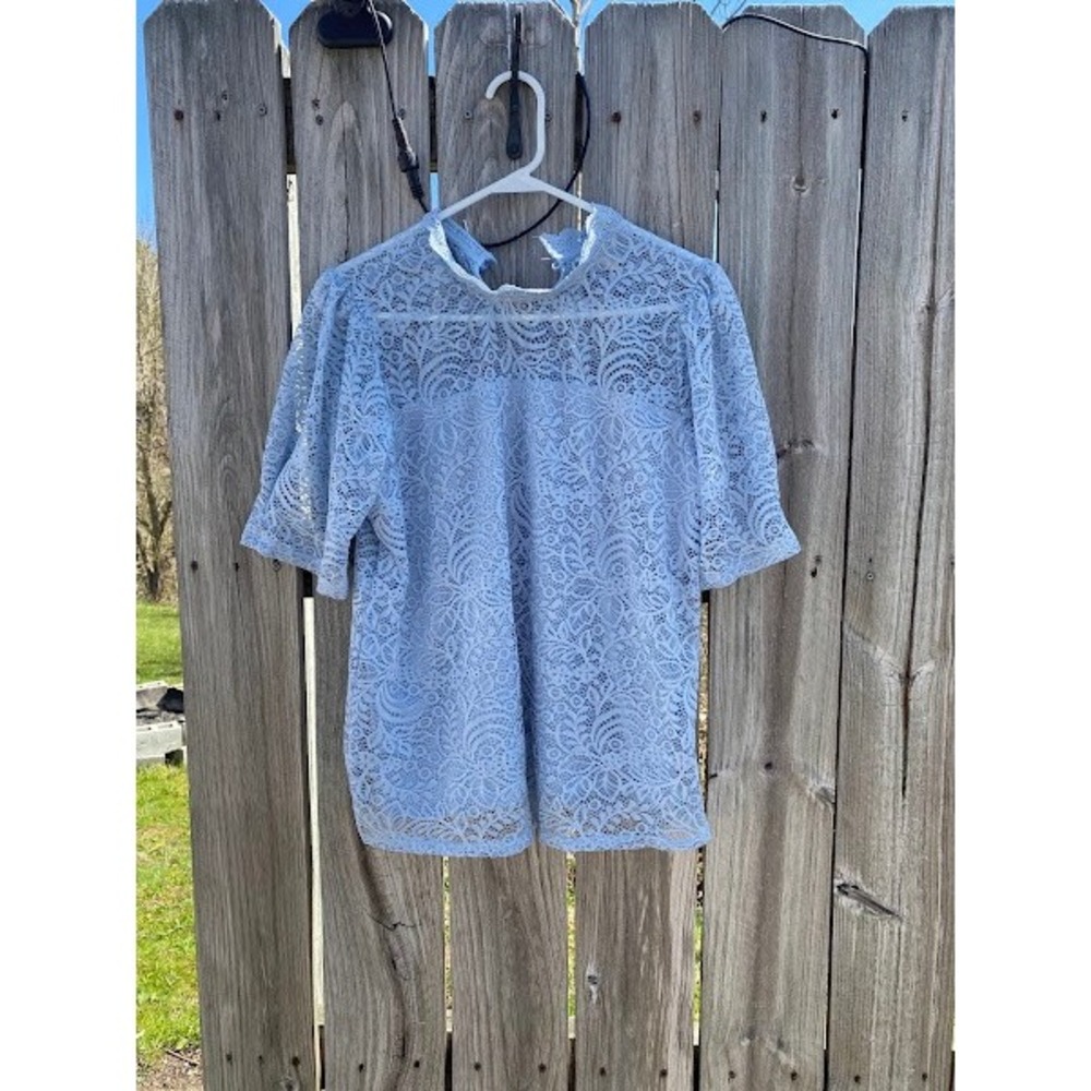 Adiva Light Blue Floral Lace High Neck Short Puff Sleeve Blouse‎ Large